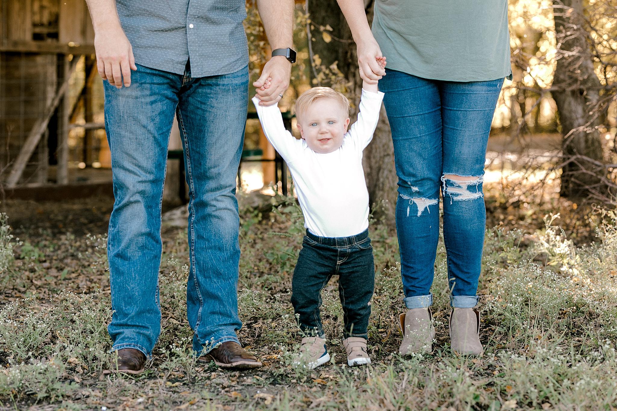 Parker, barn, family, mini session